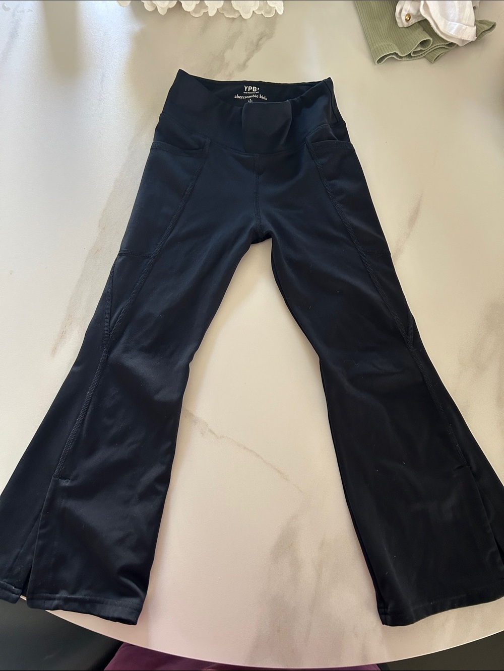abercrombie kids Black Flare Active Leggings size 5-6